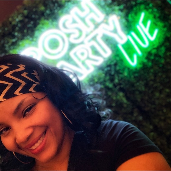 Meet your Posh Ambassador! - Picture 2 of 2